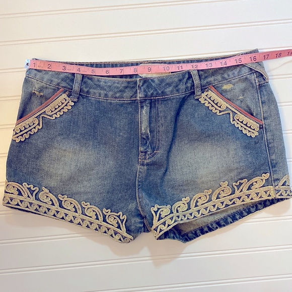 Free People Shorts Majestic Embellished Jean Size 29 Denim - Picture 8 of 9